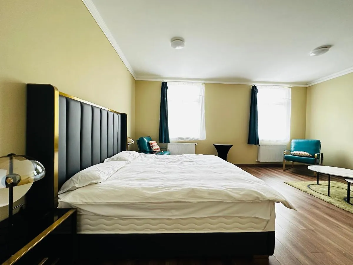 Krisztina 21 Apartment Будапешт 0*,