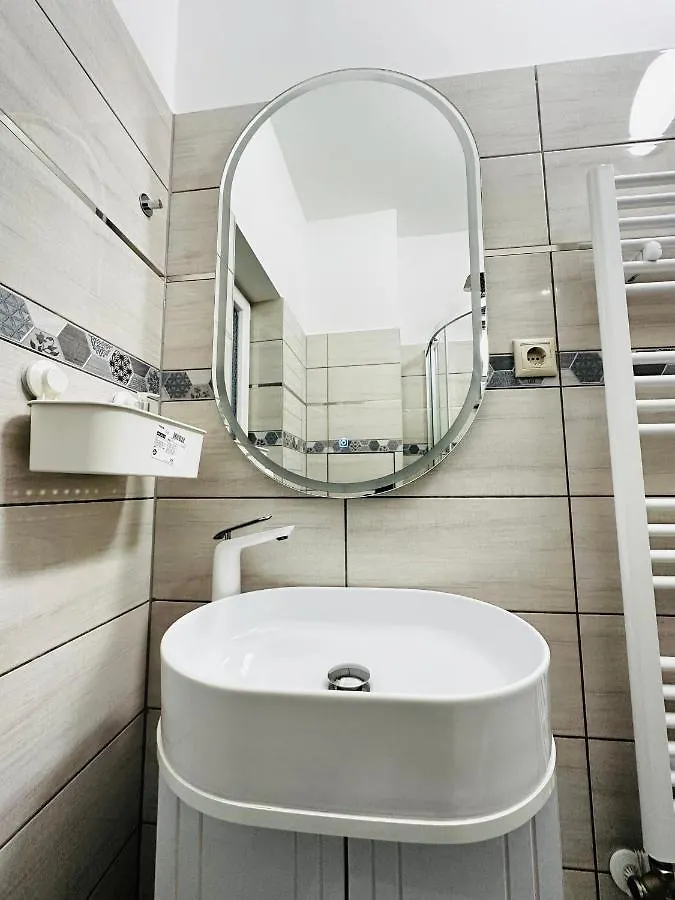 Krisztina 21 Apartment Будапешт 0*,